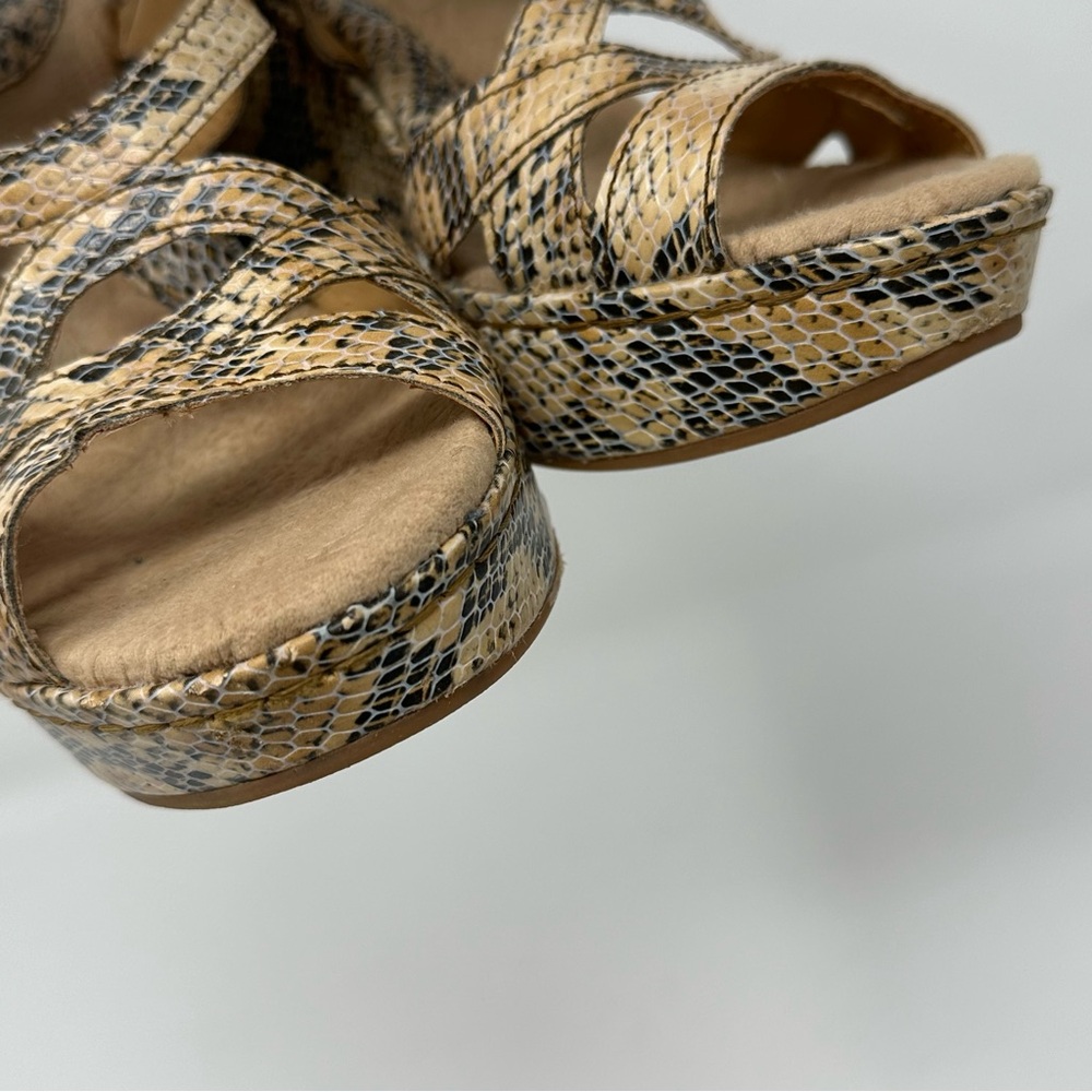 B.O.C. Wedge Platform Sandals Women's Size 8 Animal Snake Print - Picture 7 of 12
